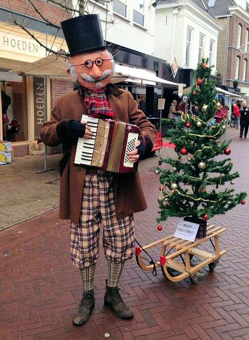 Pensionado's te boeken bij www.kerst-entertainment.nl