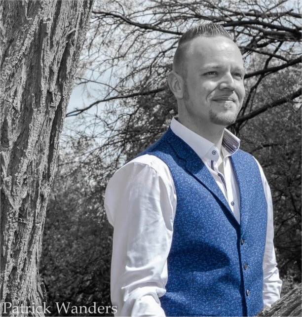 Maurice Groeneweg boekt u bij www.kwekel-evenementen.nl