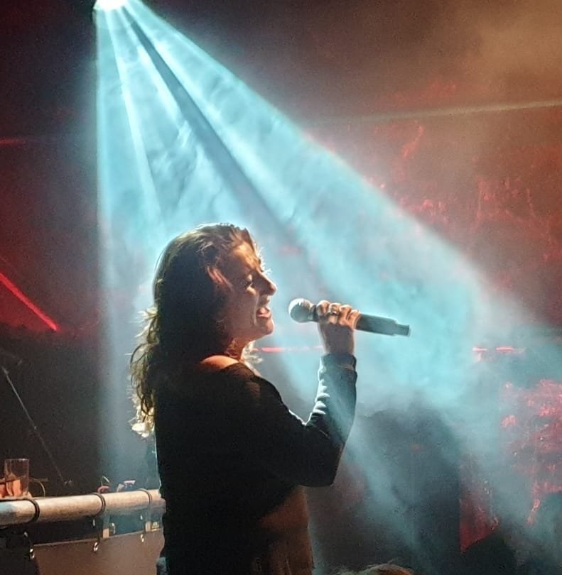 Dorith boekt u bij www.kwekel-evenementen.nl