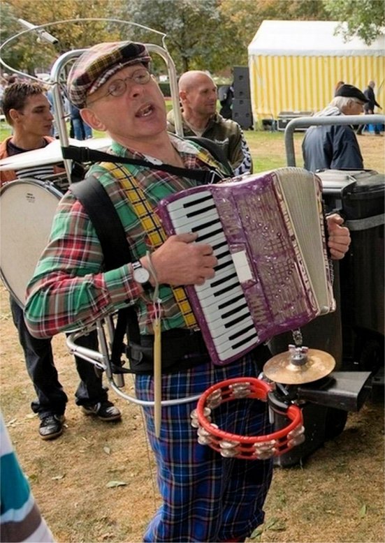 Nikkelen Nelis, www.zorg-artiesten.nl